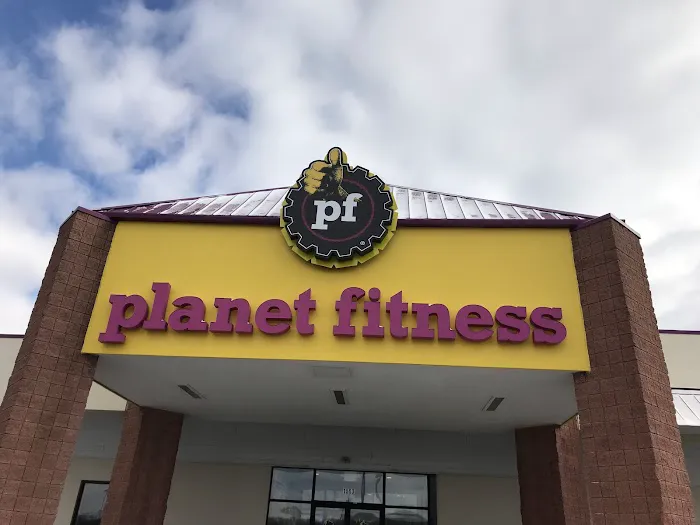 Planet Fitness Picture 9