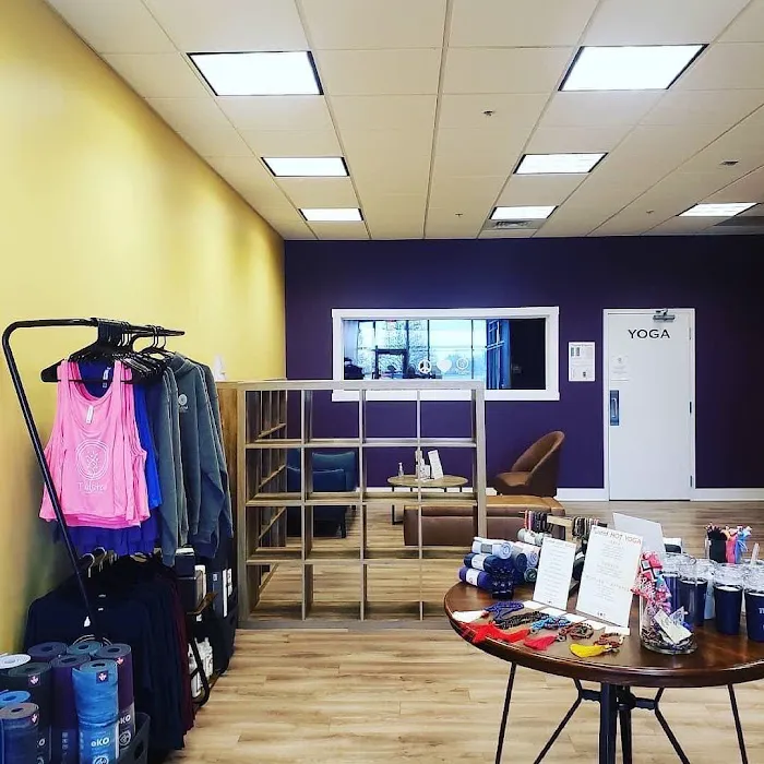 Twisted Hot Yoga Grandville Picture 4