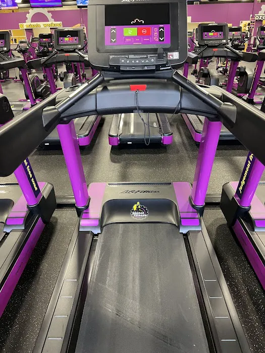 Planet Fitness Picture 7