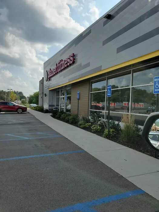 Planet Fitness Picture 9