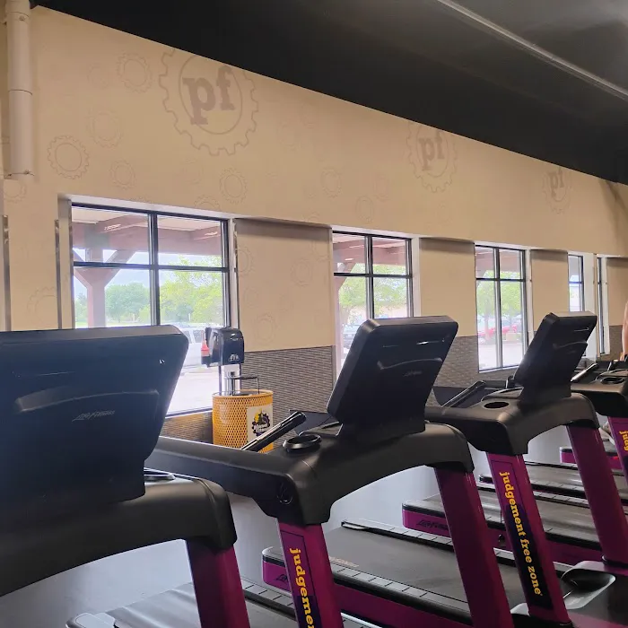 Planet Fitness Picture 4