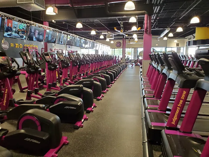 Planet Fitness Picture 8