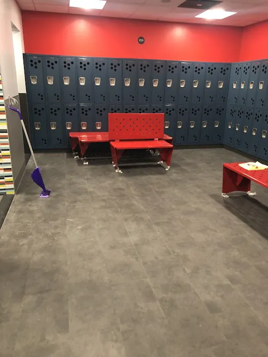 Blink Fitness Merrionette Park Picture 6