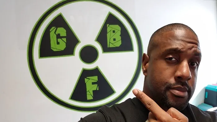 ILLEGITIMATE Picture 9