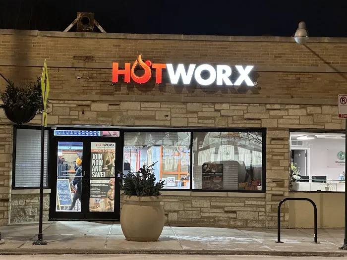 HOTWORX-Chicago, IL - Mt Greenwood Picture 7