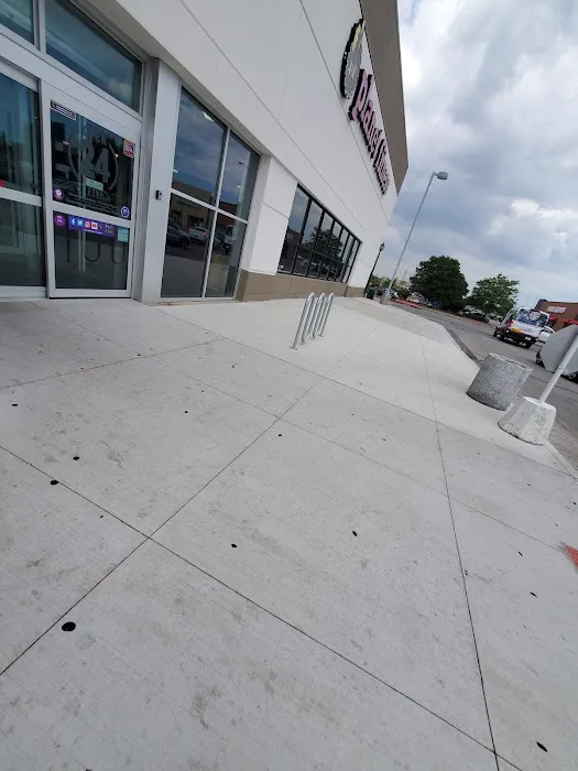 Planet Fitness Picture 10