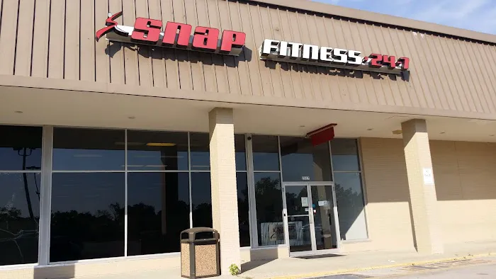 Aspen Row Fitness 24/7 Picture 2