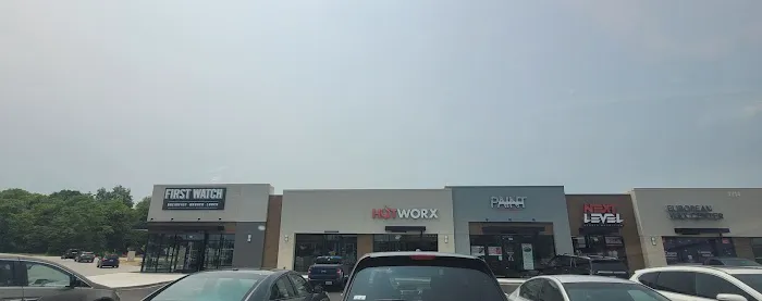 HOTWORX - Louisville, KY - Fern Creek Picture 2