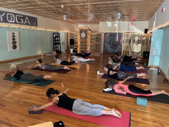 Li'l Yoga Shop Picture 8