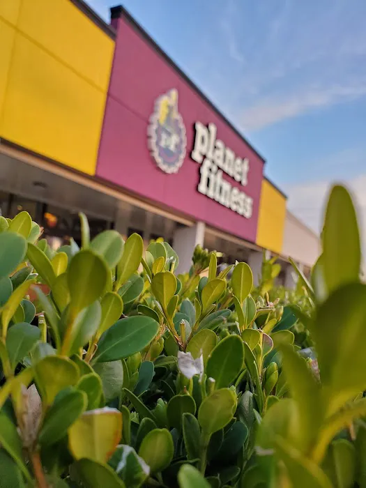 Planet Fitness Picture 9