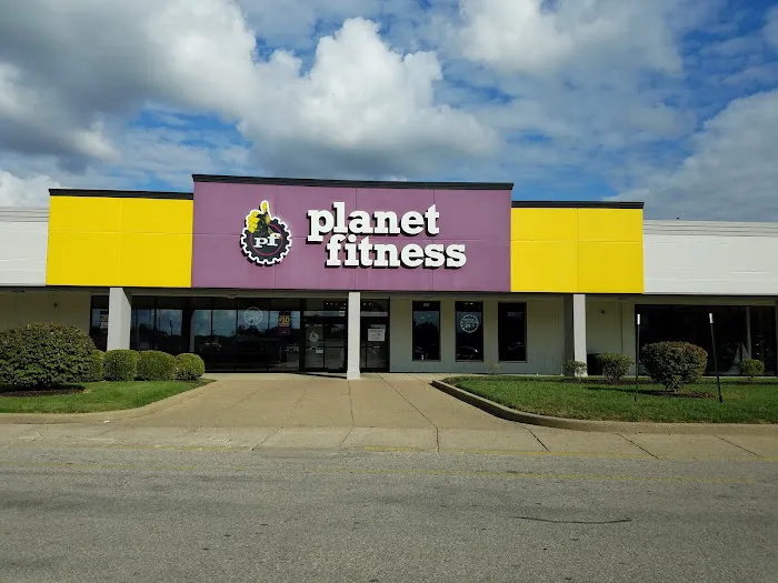 Planet Fitness Picture 6