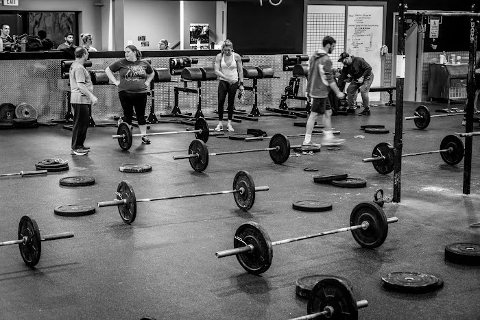 CrossFit High Bar - Gym in Evansville, IN Picture 7