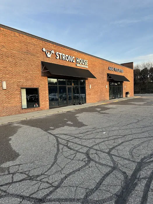 Strong House by Todd Weiss Fit Picture 7