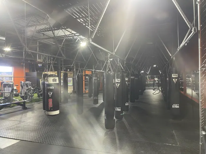 SHUT UP AND TRAIN Picture 1