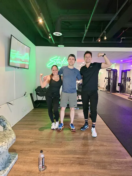 Studio By Justin Anderson Picture 2