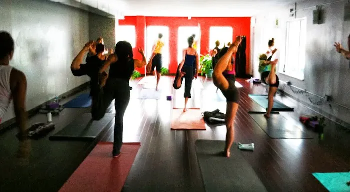 BE NICE Yoga Picture 6