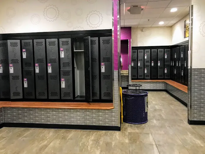 Planet Fitness Picture 9