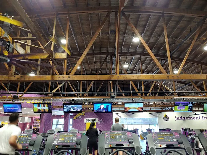 Planet Fitness Picture 4