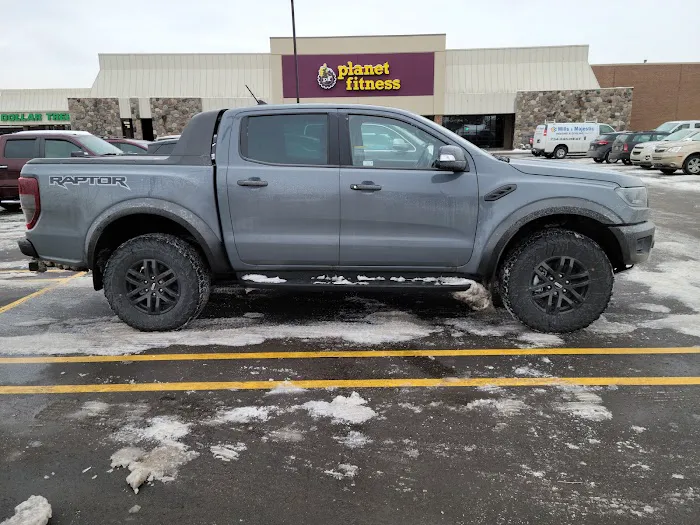 Planet Fitness Picture 10