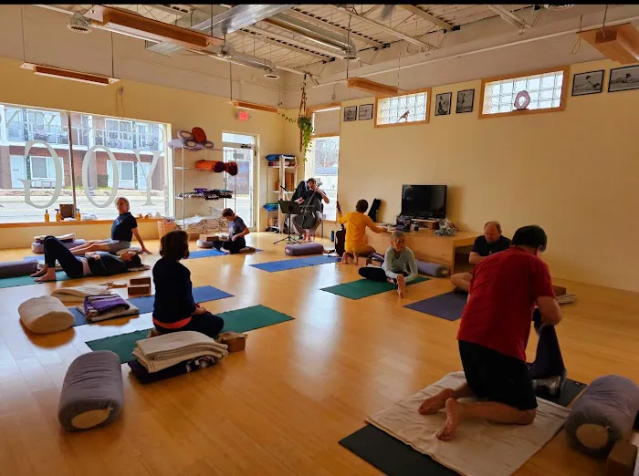 Center For Iyengar Yoga Picture 2