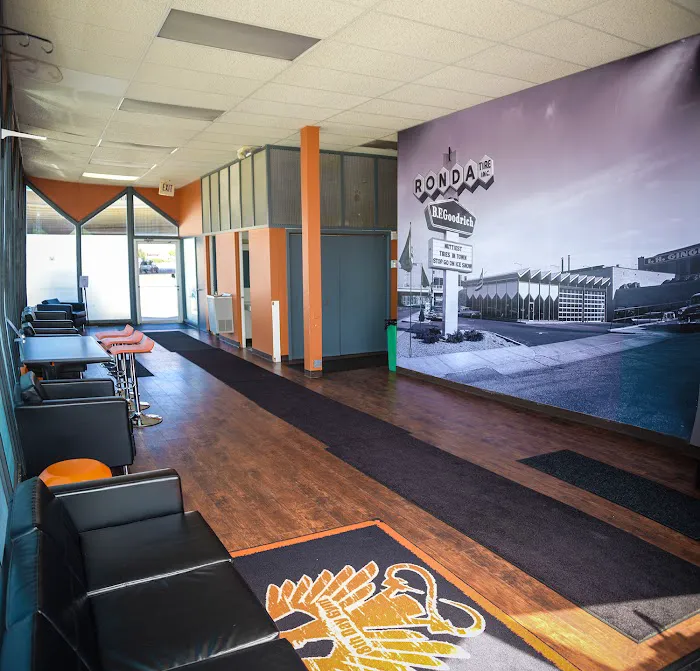 8th Day Gym - Functional Fitness Picture 4