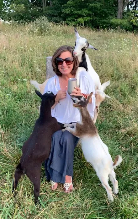 Bluebird Meadow Goat Yoga LLC Picture 5