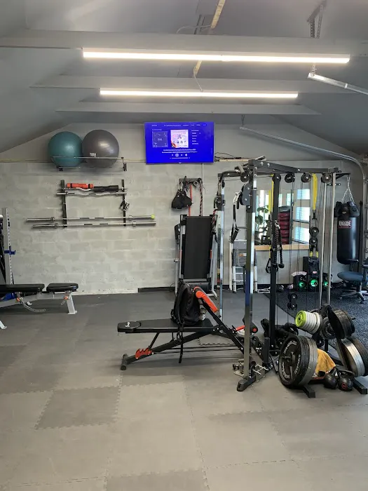 ROMERZ… Personal Training studio Picture 1