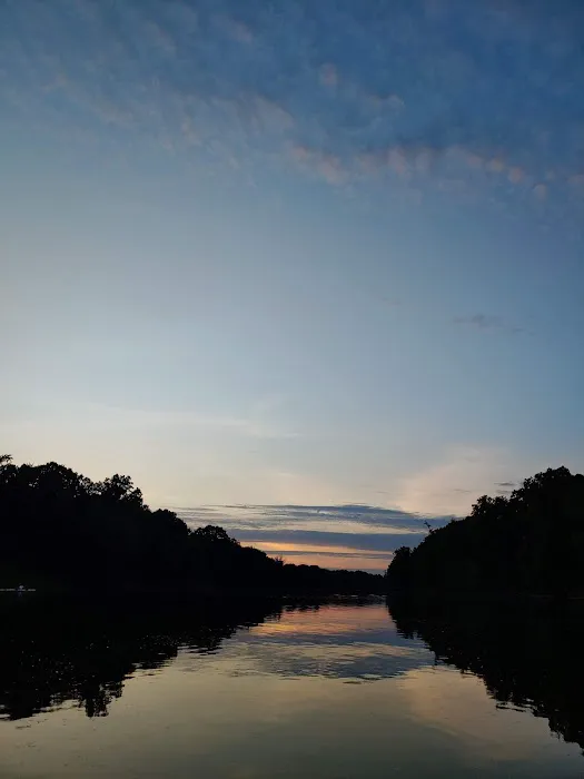 McGraw Park (FHPS Boat House) Picture 1