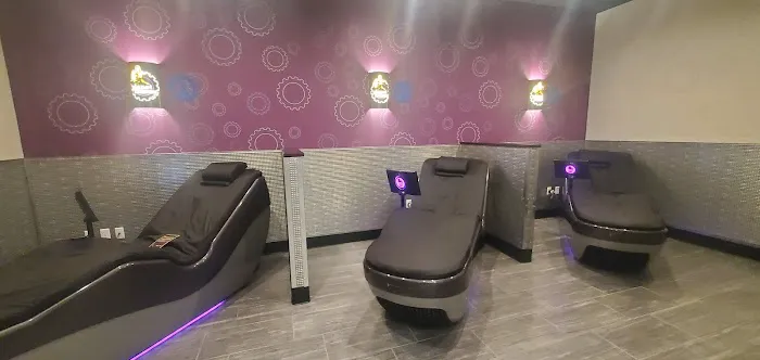 Planet Fitness Picture 7