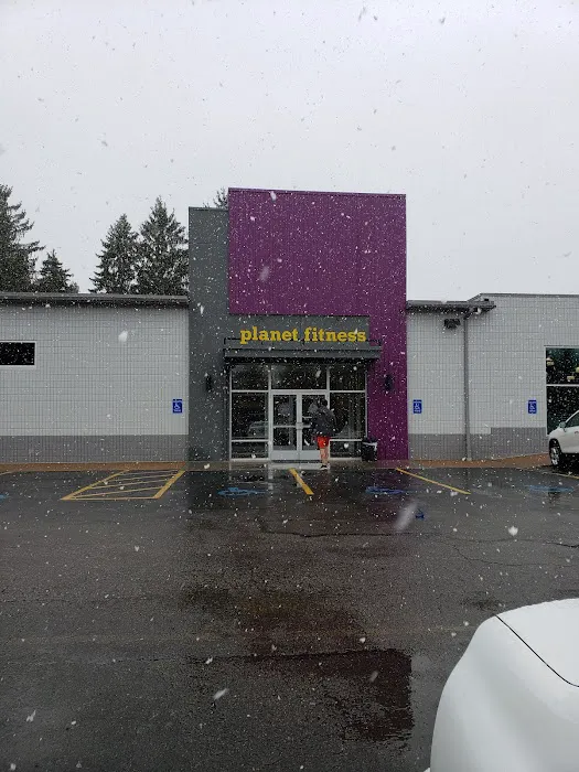 Planet Fitness Picture 8