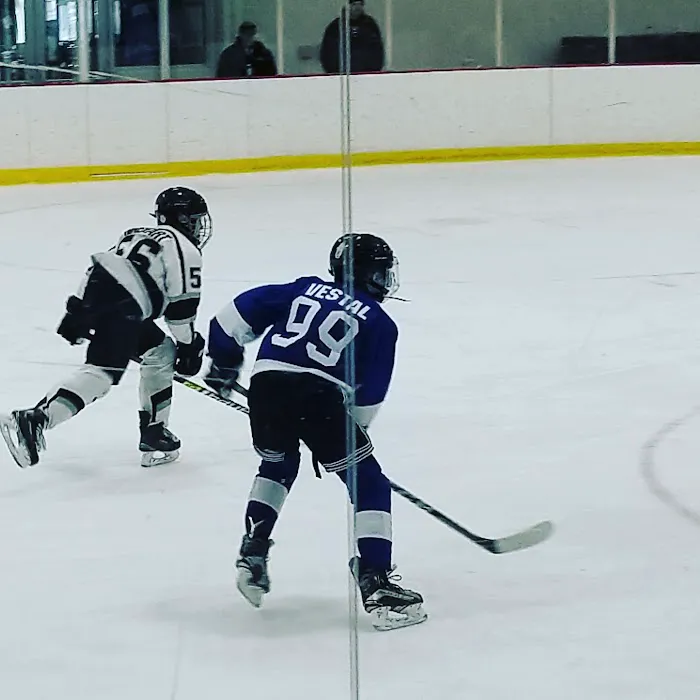 Walker Ice & Fitness Center Picture 2