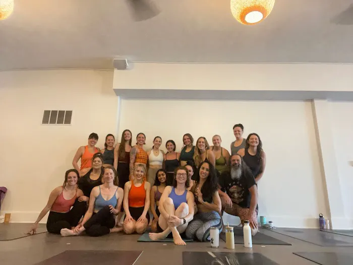 Kula Yoga GR Leonard Picture 2