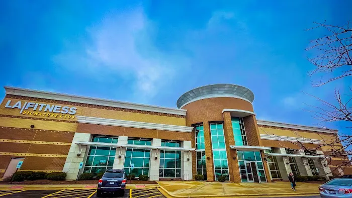 LA Fitness Picture 1