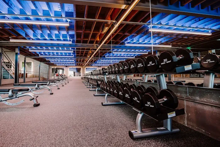 Catalyst Fitness - Colvin Picture 1