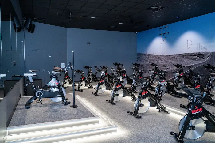 The Edge Fitness Clubs Picture 2