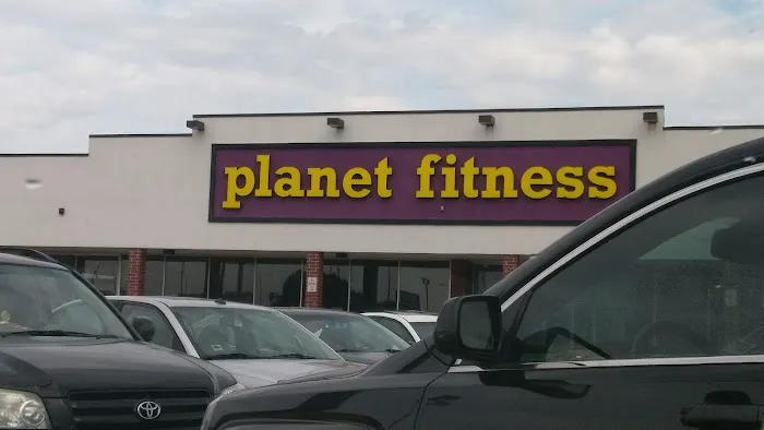 Planet Fitness Picture 4