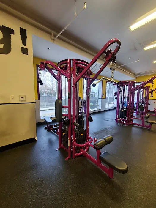 Planet Fitness Picture 9