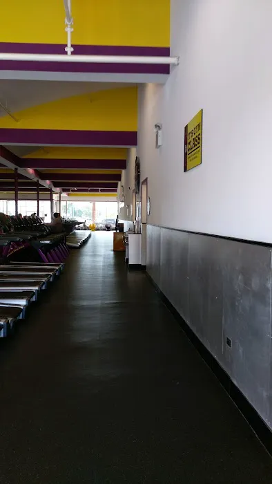 Planet Fitness Picture 7