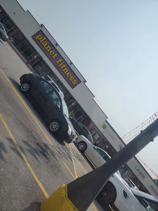 Planet Fitness Picture 2