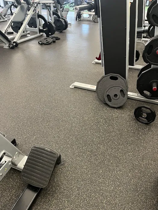 LA Fitness Picture 4