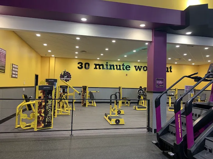 Planet Fitness Picture 10