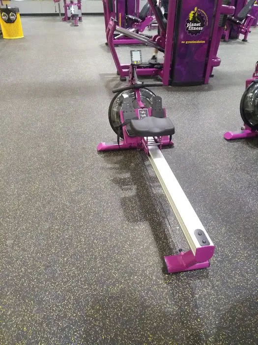 Planet Fitness Picture 9