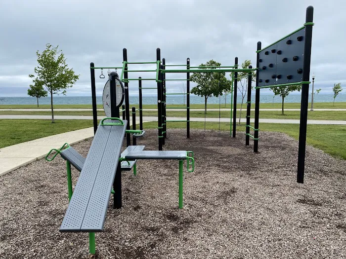 Burnham Park Outdoor Fitness Station Picture 5