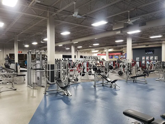 Club Fitness - St. Charles Picture 8