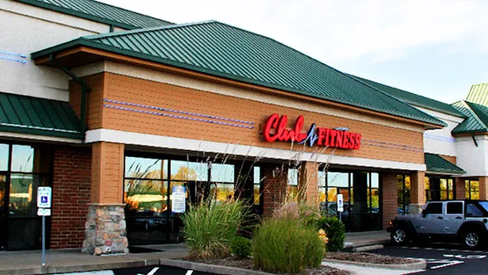 Club Fitness - St. Charles Picture 4