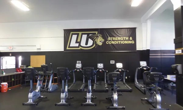 Fitness Center Picture 2