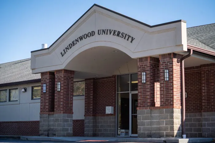 Field House Picture 9