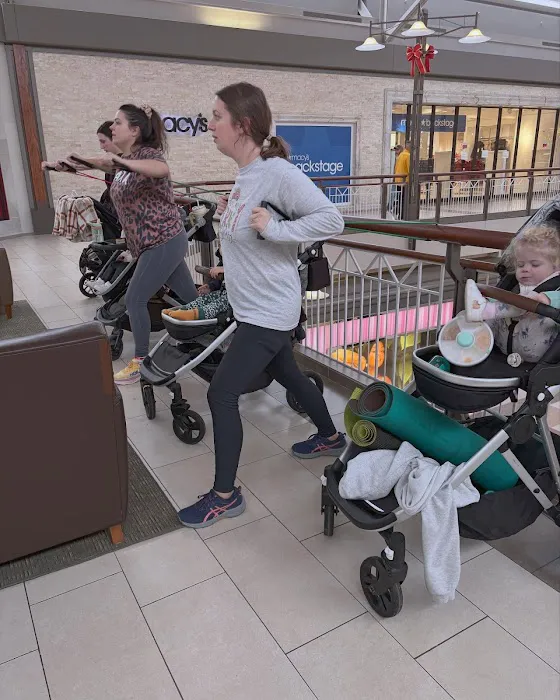 FIT4MOM St. Charles Picture 1