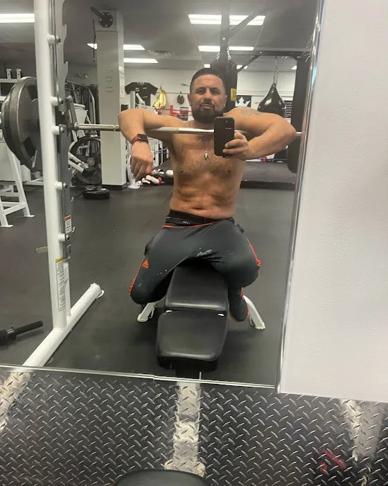 Too Good Boxing Picture 9