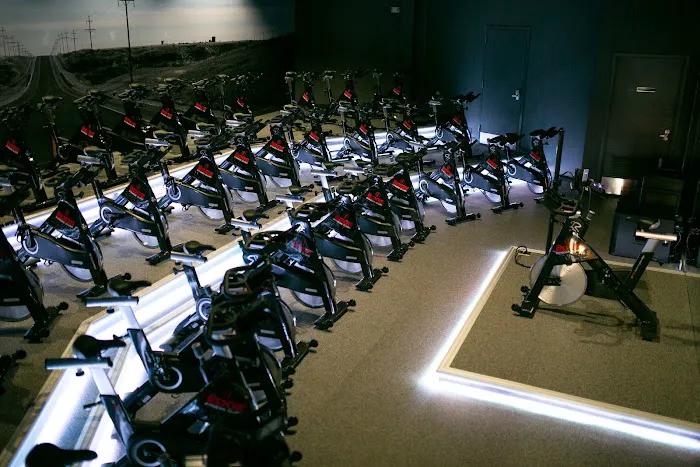 The Edge Fitness Clubs Picture 10